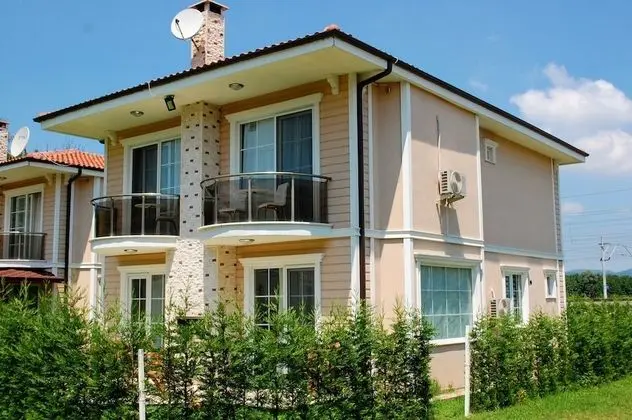 Premium Villa, 4 Bedrooms, Smoking, Partial Lake View