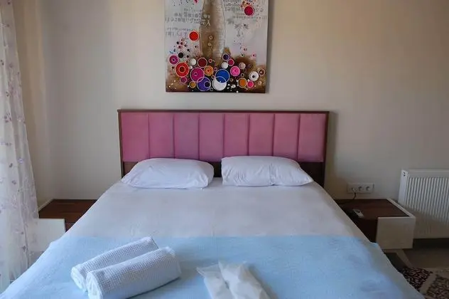 Premium Villa, 4 Bedrooms, Smoking, Partial Lake View
