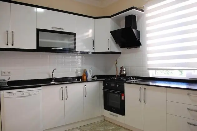 Premium Villa, 4 Bedrooms, Smoking, Partial Lake View