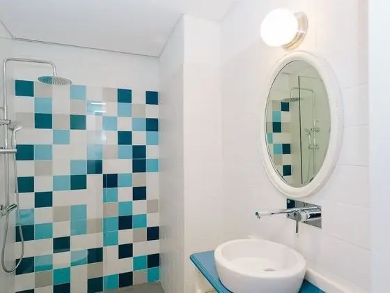 Deluxe Tek Büyük veya İki Ayrı Yataklı Oda, 1 Yatak Odası, Balkon, Avlu Manzaralı