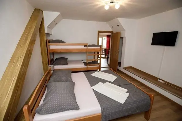 Tek Büyük Yataklı Oda, Dağ Manzaralı