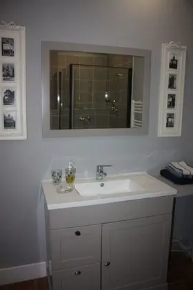 Üç Kişilik Oda (Les Pigeonniers)