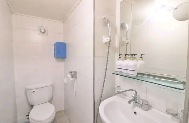 Üç Kişilik Oda (A)