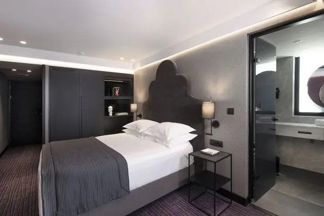 Deluxe Tek Büyük veya İki Ayrı Yataklı Oda, Şehir Manzaralı (High Floor View)
