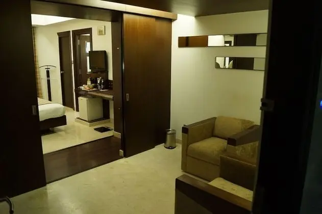 Luxury Oda