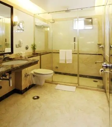 Luxury Oda