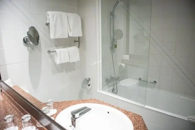 Standard Dört Kişilik Oda, 2 Büyük (Queen) Boy Yatak