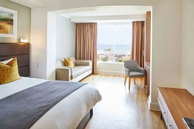 Classic Ocean Room Twin