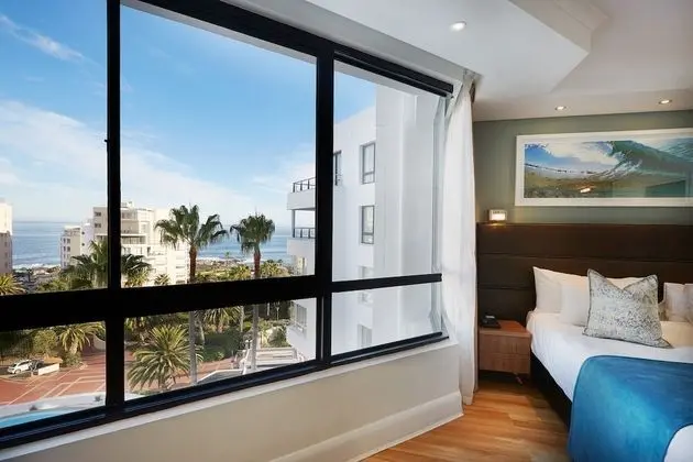 Classic Ocean Room Twin