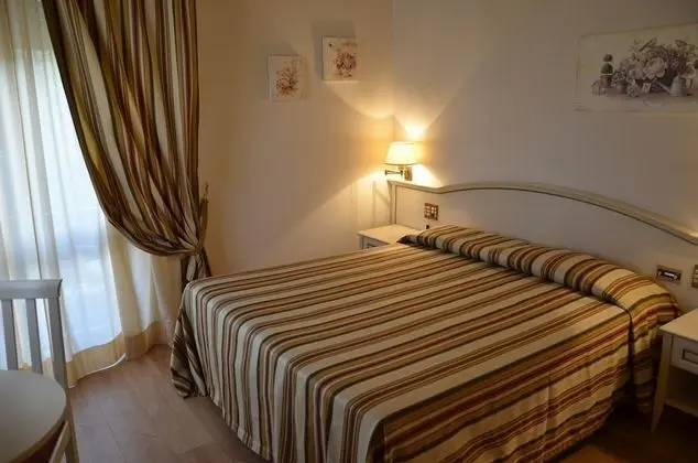 Tek Büyük veya İki Ayrı Yataklı Oda, Balkon