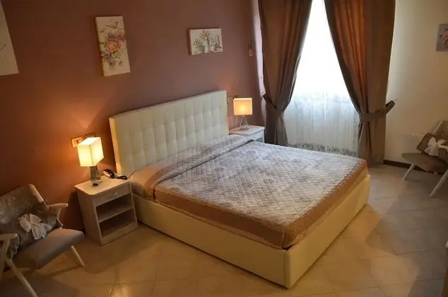 Tek Büyük veya İki Ayrı Yataklı Oda, Balkon