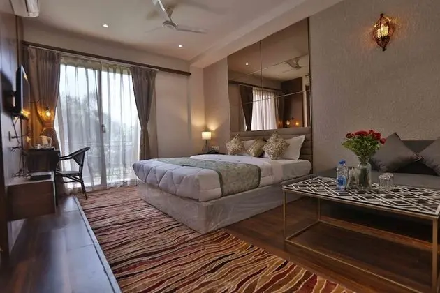 Premium Oda, 1 Çift Kişilik Yatak, Sigara İçilmez, Havuz Manzaralı