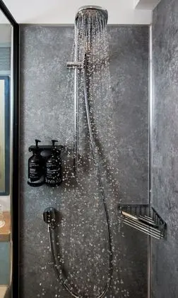 Üç Kişilik Oda