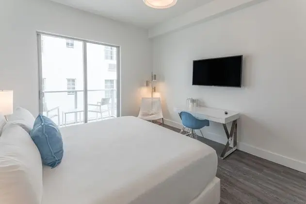 Deluxe Oda, 1 En Büyük (King) Boy Yatak, Balkon