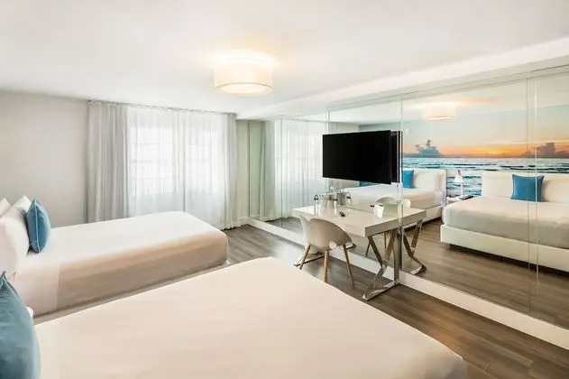 Deluxe Oda, 2 Büyük (Queen) Boy Yatak