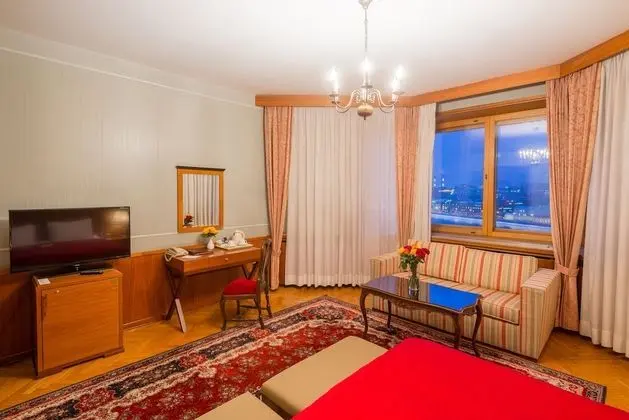 Deluxe Tek Büyük Yataklı Oda