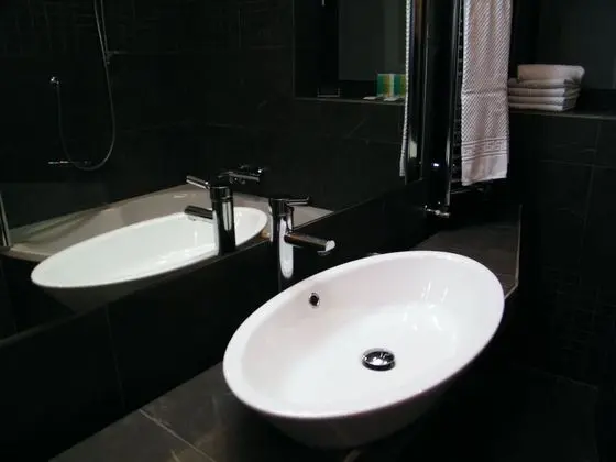 Classic Tek Büyük Yataklı Oda