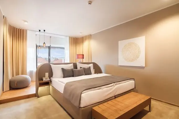 Junior Süit, Şehir Manzaralı