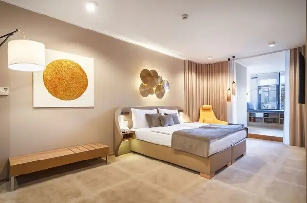 Junior Süit, Şehir Manzaralı