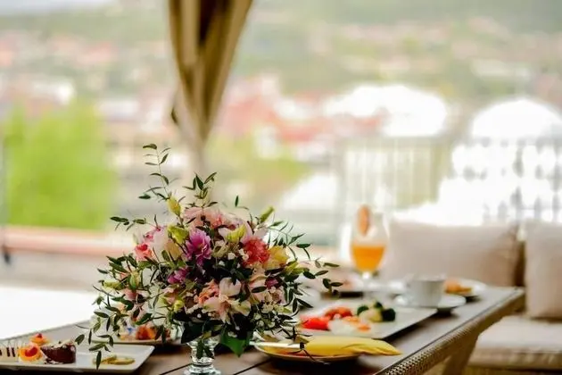 Deluxe Tek Büyük Yataklı Oda, 1 Çift Kişilik Yatak, Balkon, Şehir Manzaralı