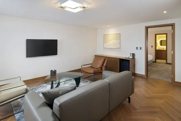 Twin Suite(2 semi double beds), Non Smoking