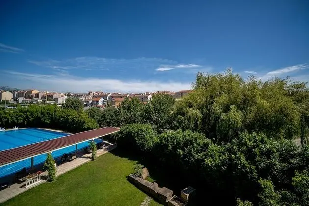 Deluxe Tek Büyük veya İki Ayrı Yataklı Oda, Balkon