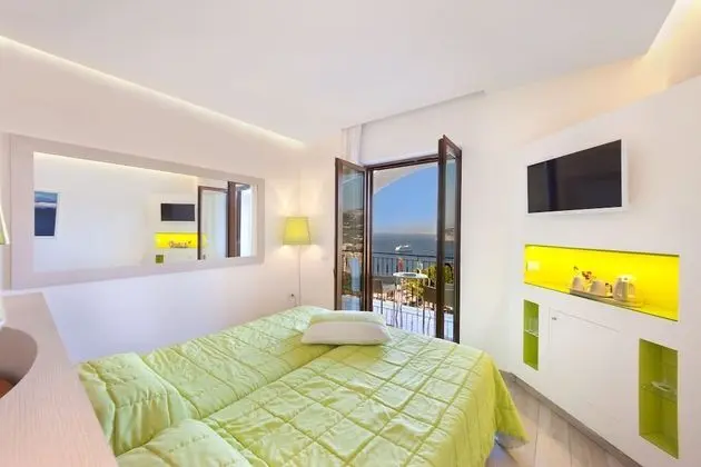 Deluxe Oda, Balkon, Deniz Manzaralı