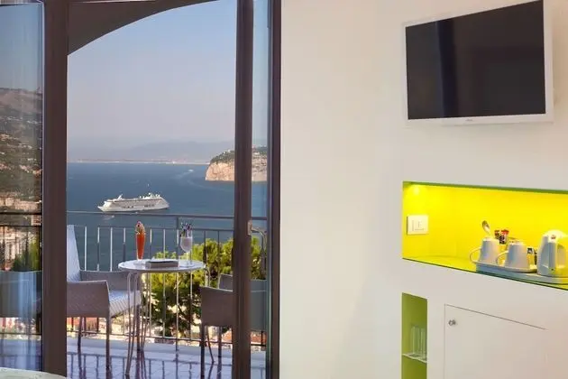 Deluxe Oda, Balkon, Deniz Manzaralı