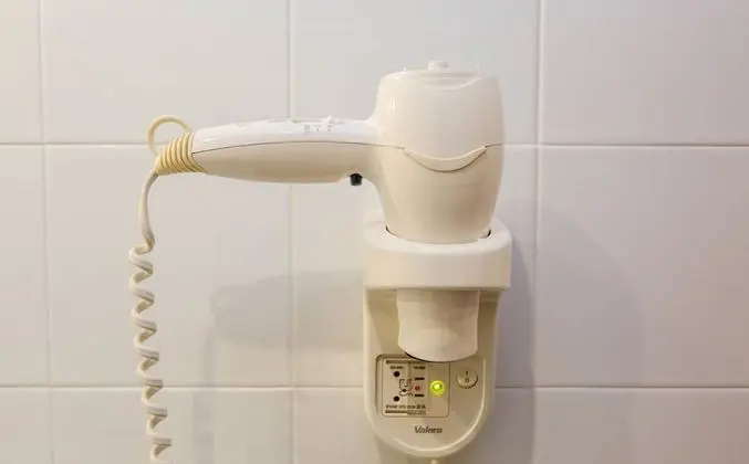 Classic Tek Büyük Yataklı Oda, Balkon, Kısmi Deniz Manzaralı