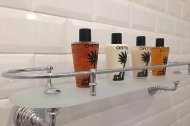 Tek Büyük Yataklı Oda, Balkon, Kısmi Deniz Manzaralı (Prestige)