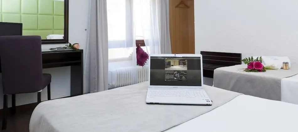 Standard Tek Büyük veya İki Ayrı Yataklı Oda