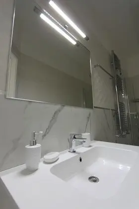 Superior Tek Büyük Yataklı Oda, 1 Büyük (Queen) Boy Yatak, Banyolu/Duşlu, Köşe