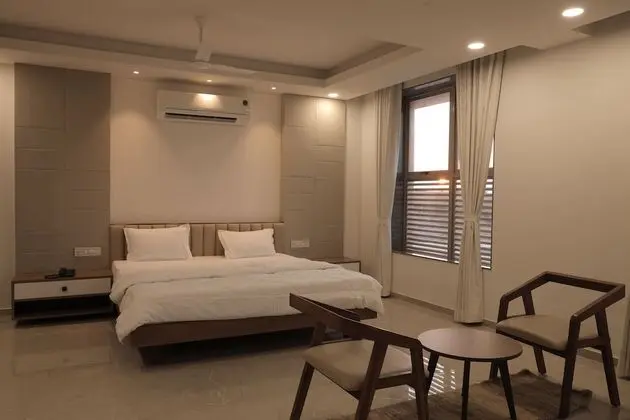 Luxury Tek Büyük Yataklı Oda
