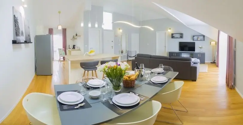 Deluxe Apart Daire, Deniz Manzaralı