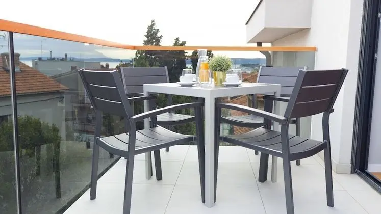 Deluxe Apart Daire, Deniz Manzaralı