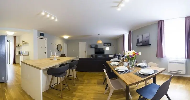 Exclusive Apart Daire, Şehir Manzaralı