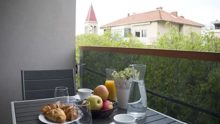 Superior Apart Daire, Şehir Manzaralı
