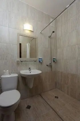 Tek Büyük veya İki Ayrı Yataklı Oda
