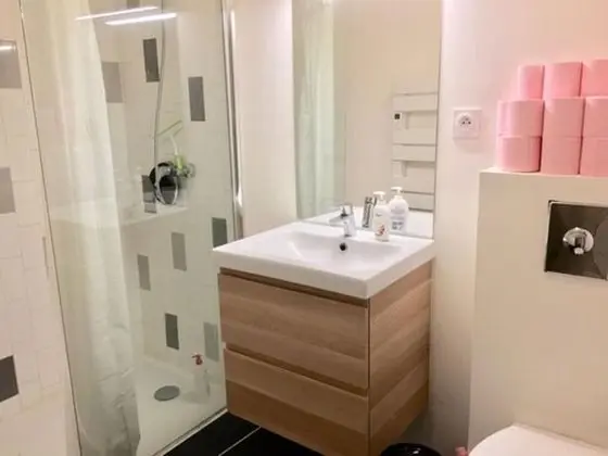 Basic Oda, Ortak Banyo