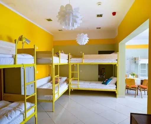 Standard Ortak Ranzalı Oda, Sadece kadınlar için