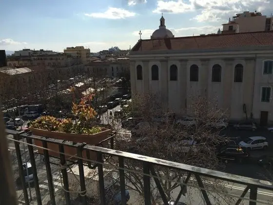 Apart Daire, 1 Büyük (Queen) Boy Yatak