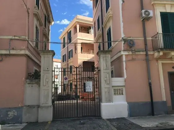 Apart Daire, 1 Büyük (Queen) Boy Yatak