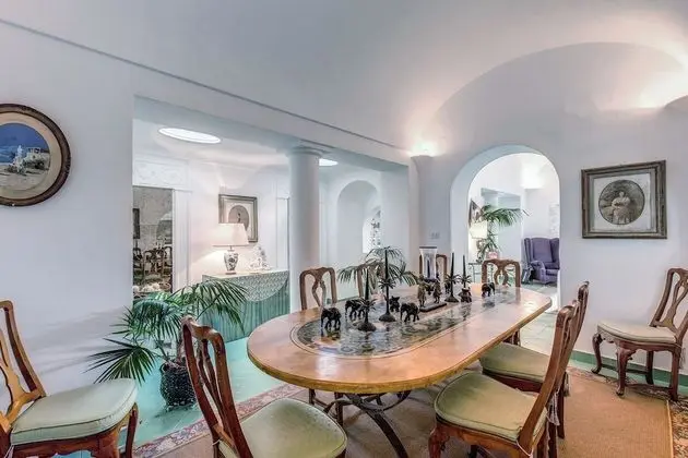 Deluxe Villa