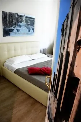 Tek Büyük Yataklı Oda