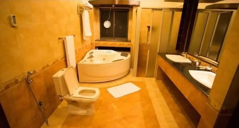 Deluxe Üç Kişilik Oda