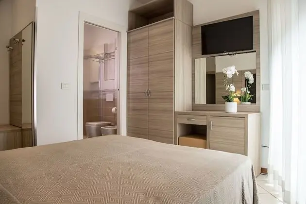 Tek Büyük Yataklı Oda, Balkon