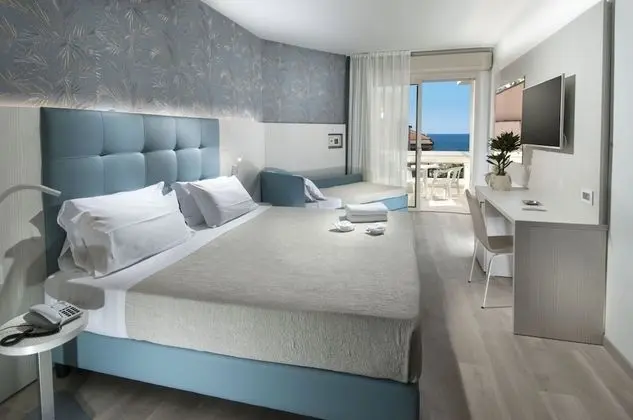 Üç Kişilik Oda, Balkon