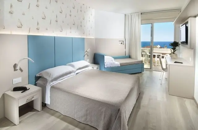 Üç Kişilik Oda, Balkon