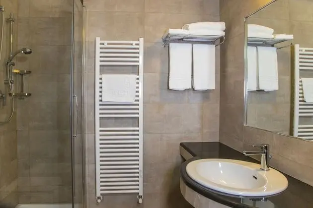 Üç Kişilik Oda, Balkon