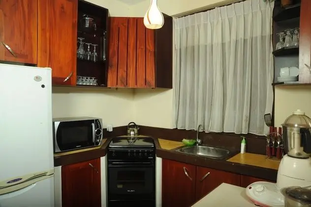 2 BEDROOM APARTMENT 2 BATHROOMS
